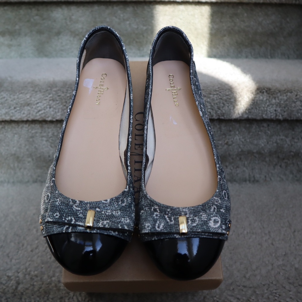 Cole Haan, Women’s flats with Nike Air soles. Leather Ballet Flat, US Size 8